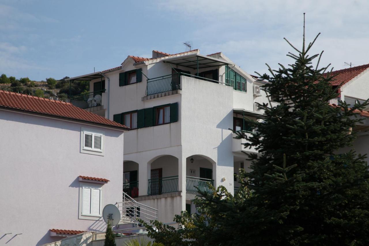 Apartments By The Sea Bilo, Primosten - 4191 Primošten Exterior foto
