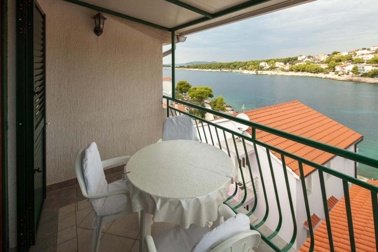 Apartments By The Sea Bilo, Primosten - 4191 Primošten Exterior foto